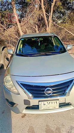 نيسان فيرسا